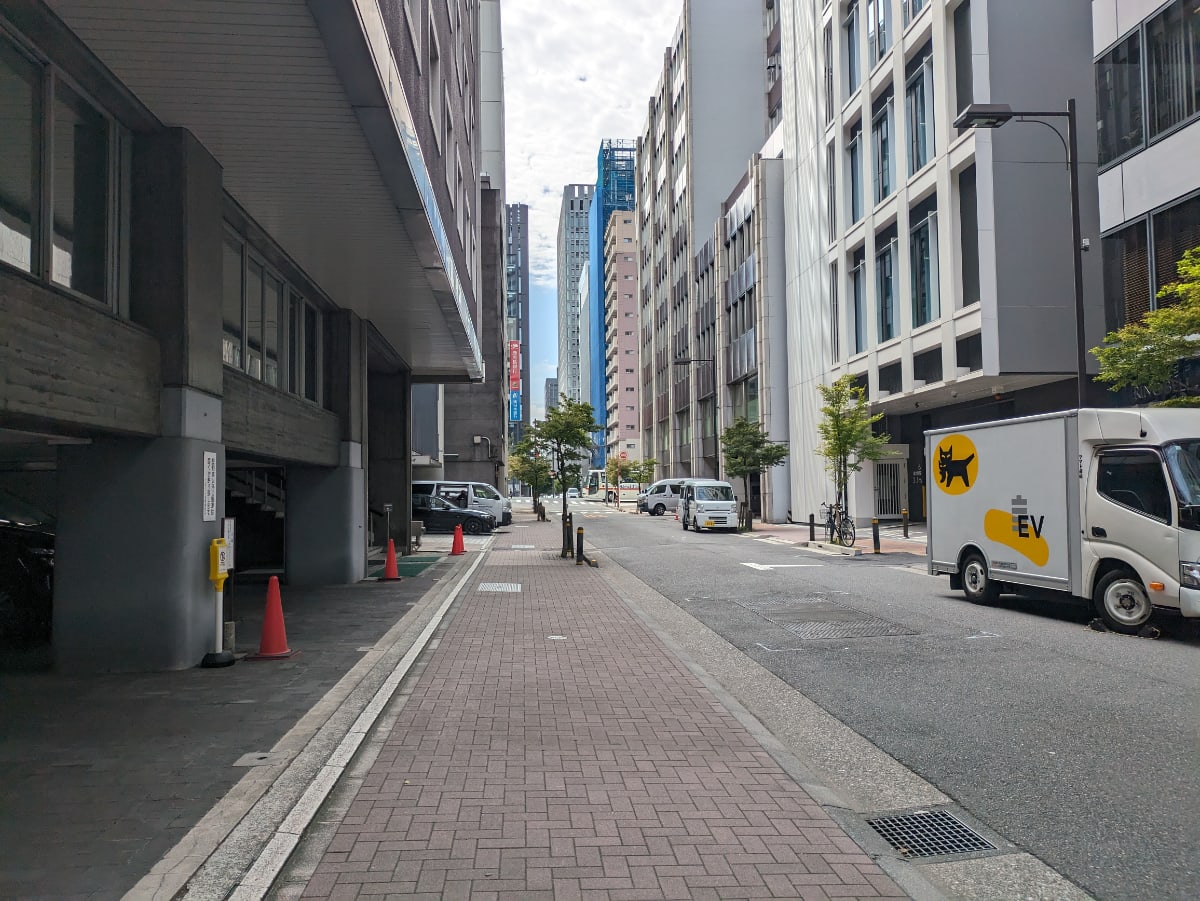 v20251019150703/fresh/building/J00100385588_2