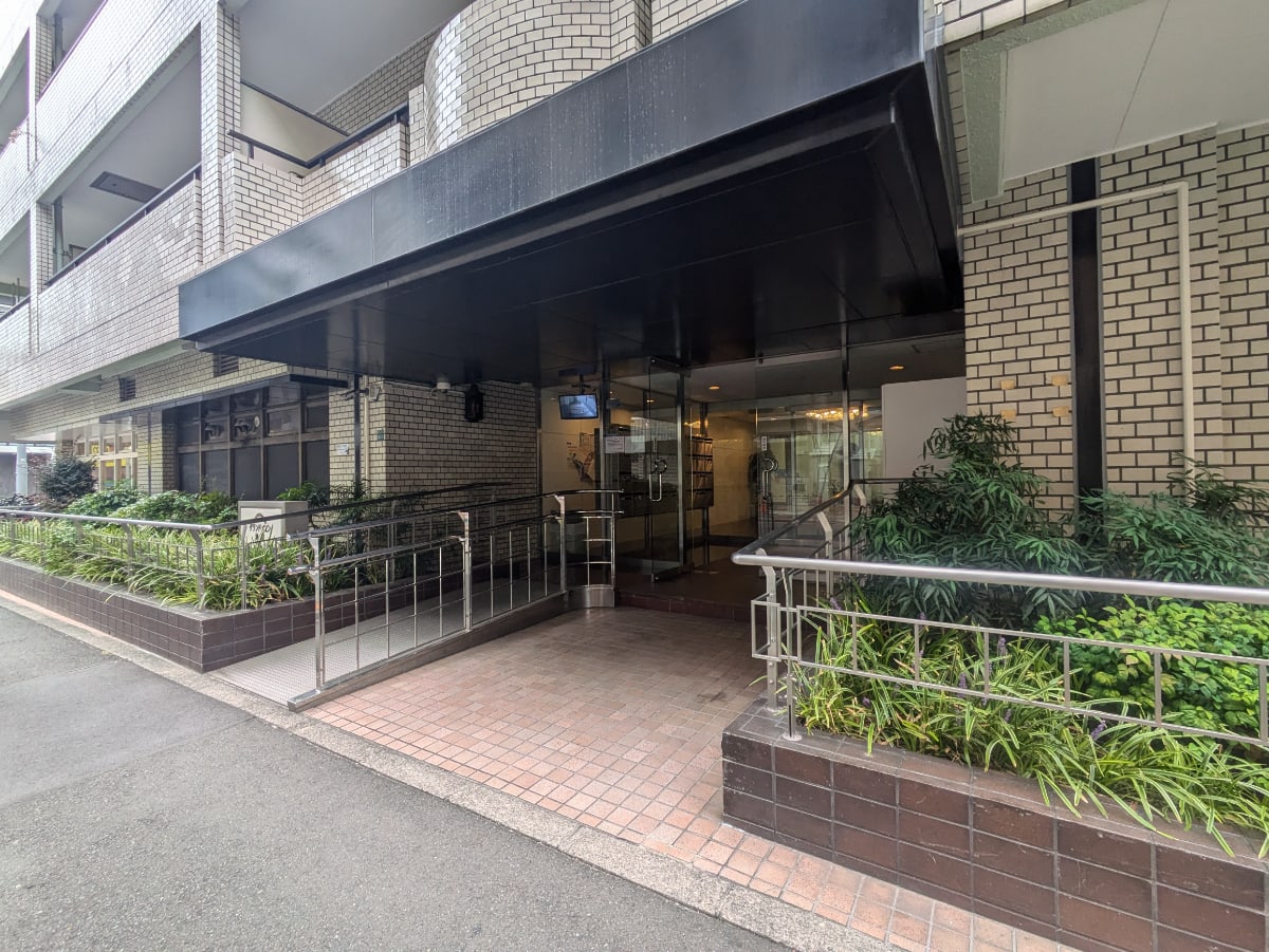 v20251019150703/fresh/building/J00100388888_3