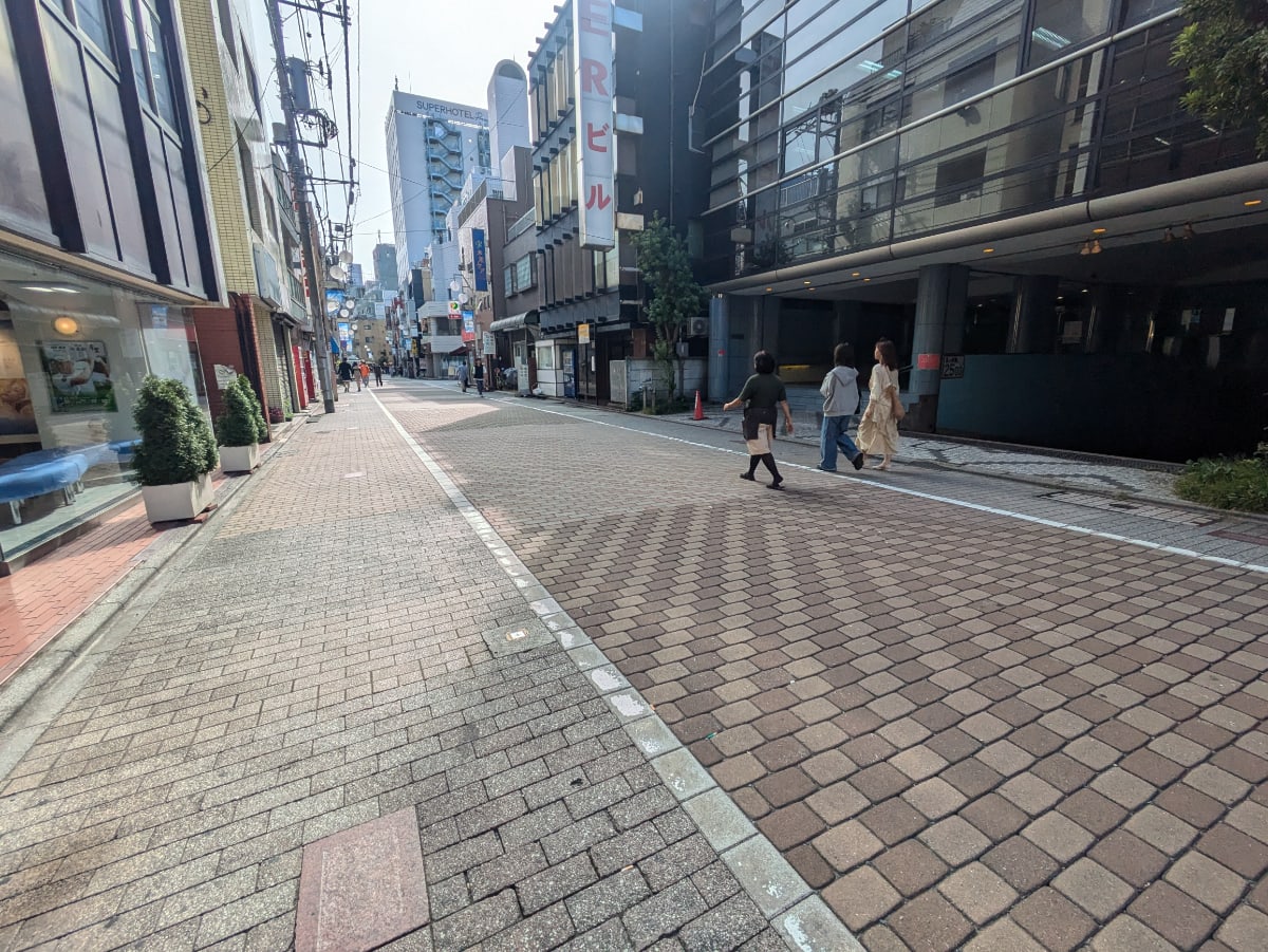 v20251019150703/fresh/building/J00100395363_10