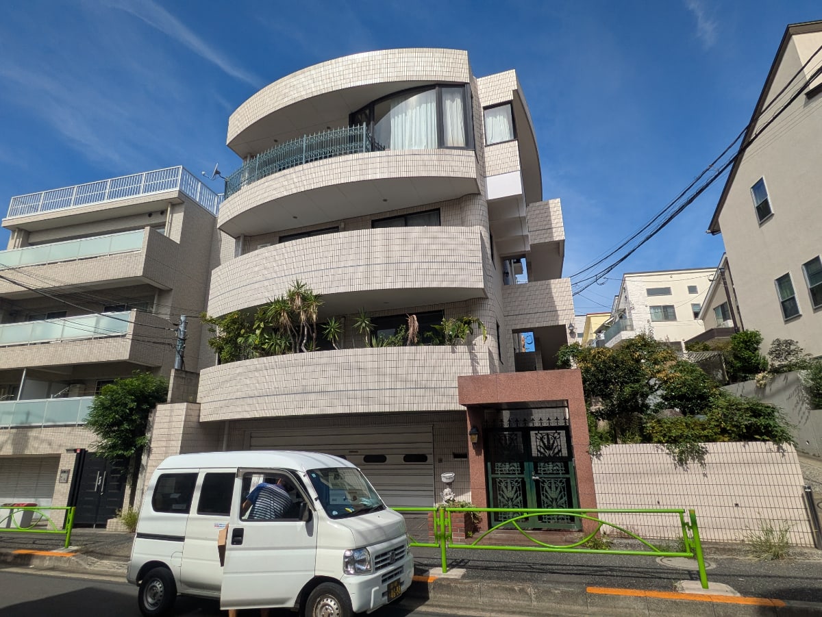 v20251019150703/fresh/building/J00100402856_8