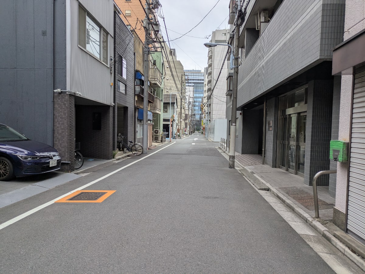v20251019150703/fresh/building/J00100407932_2