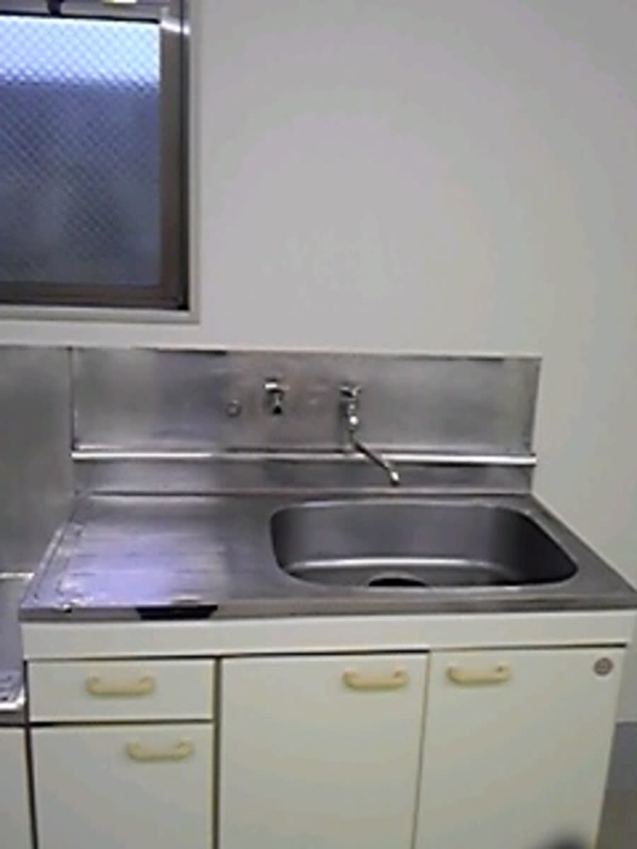 v20251019150703/fresh/building/J00100407932_8