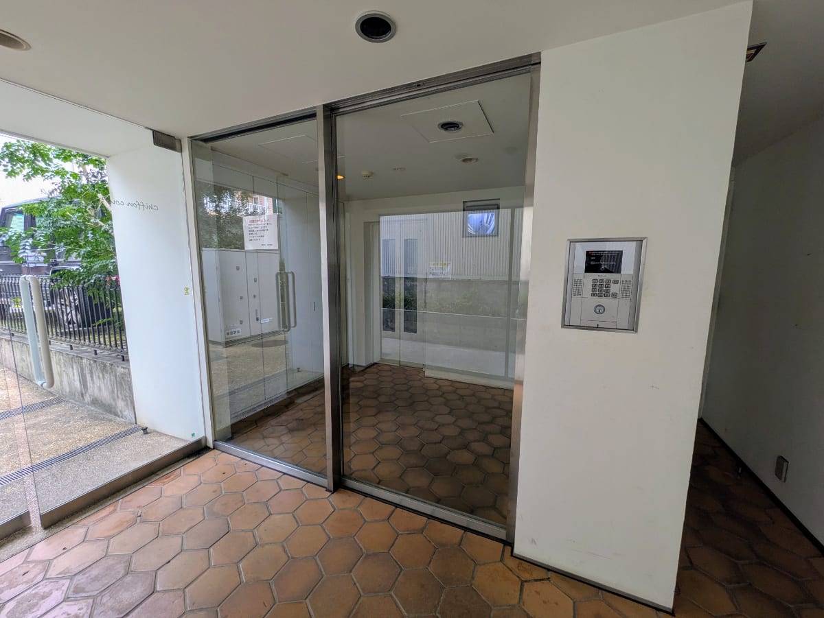 v20251019150703/fresh/building/J00100413400_4