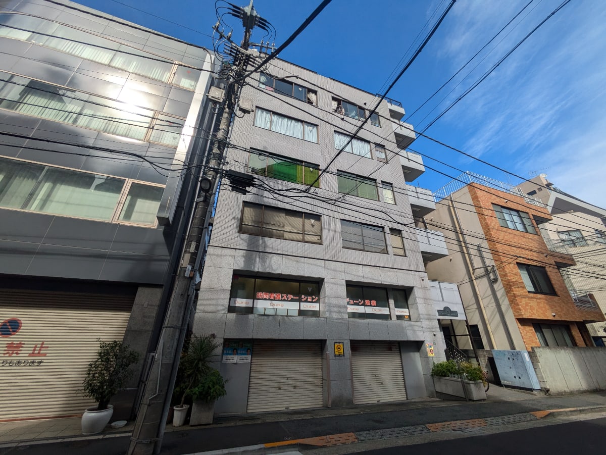 v20251019150703/fresh/building/J00100415359_6