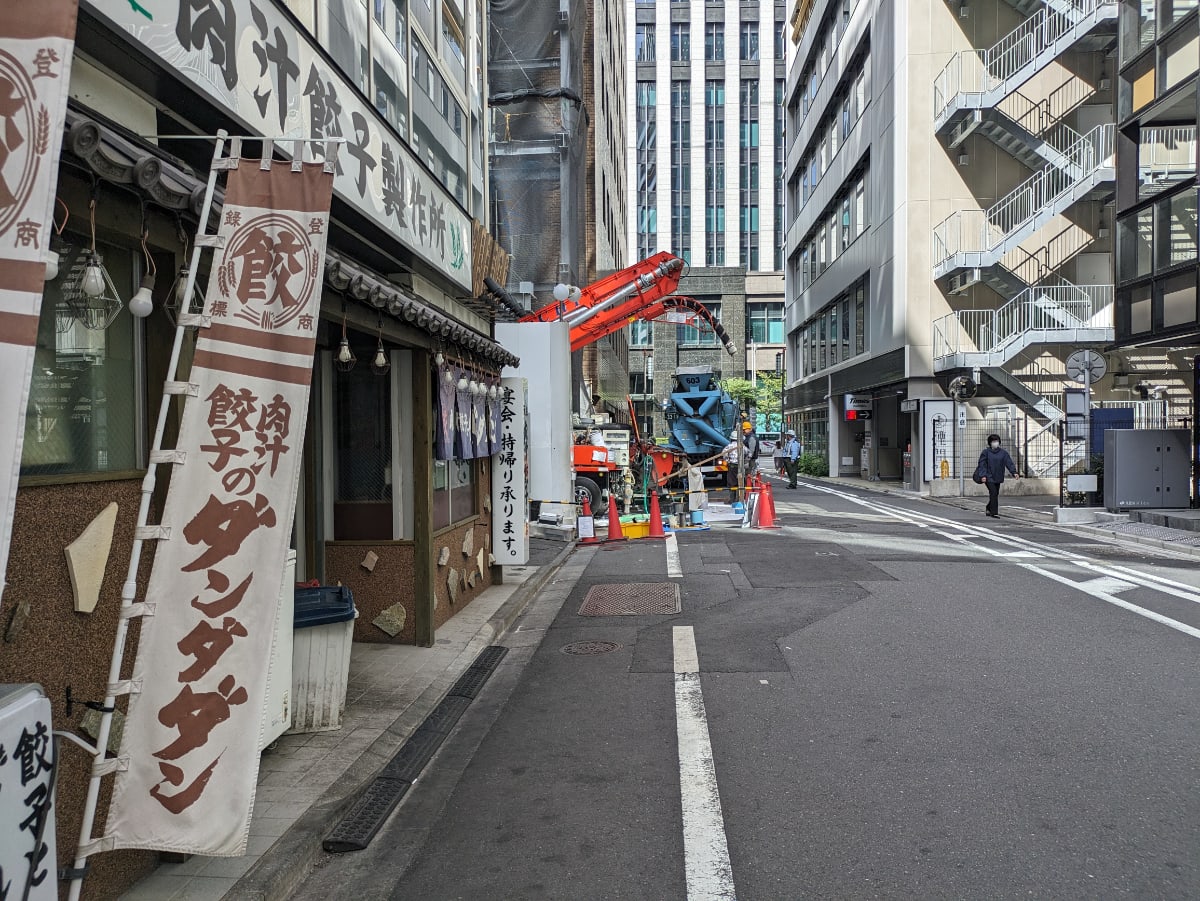 v20251019150703/fresh/building/J00100415904_2