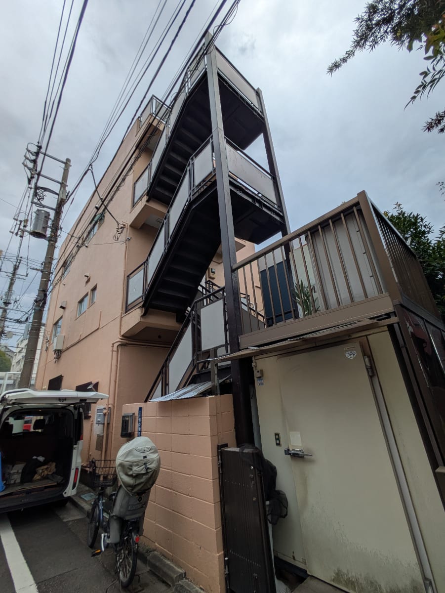 v20251019150703/fresh/building/J00100416596_11