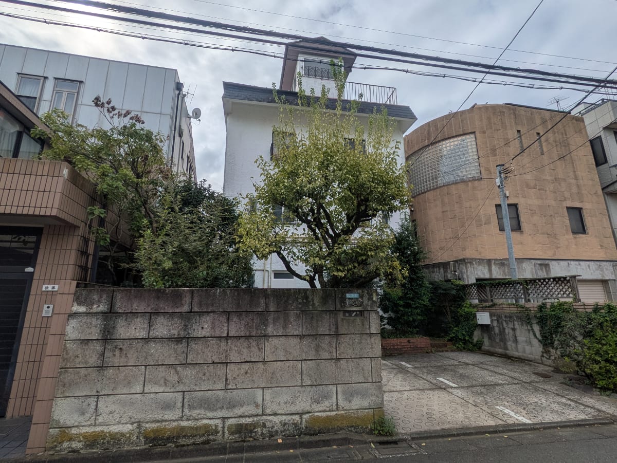 v20251019150703/fresh/building/J00100503565_7