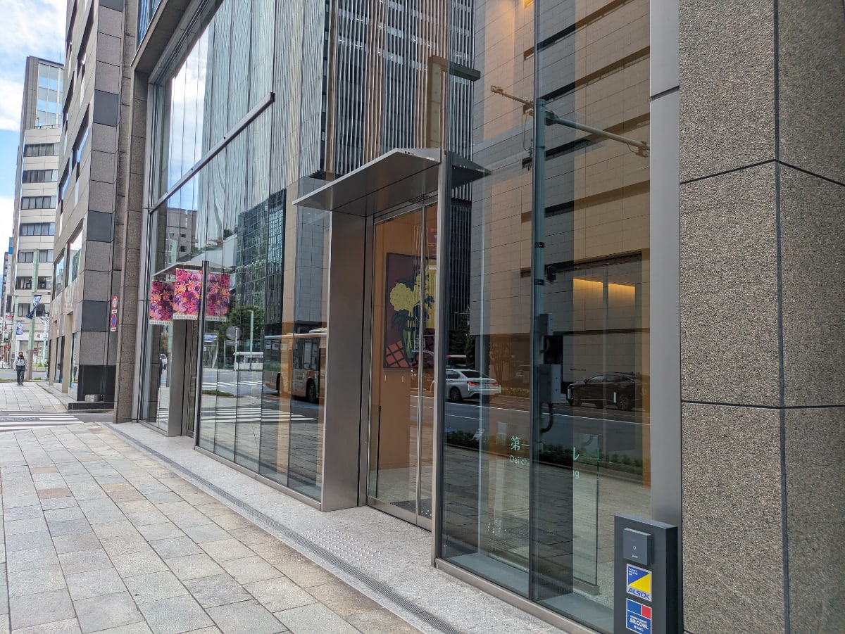 v20251019150703/fresh/building/J00100504020_10