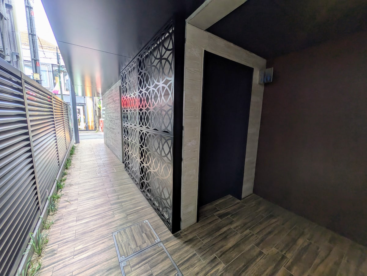 v20251019150703/fresh/building/J00100509949_8