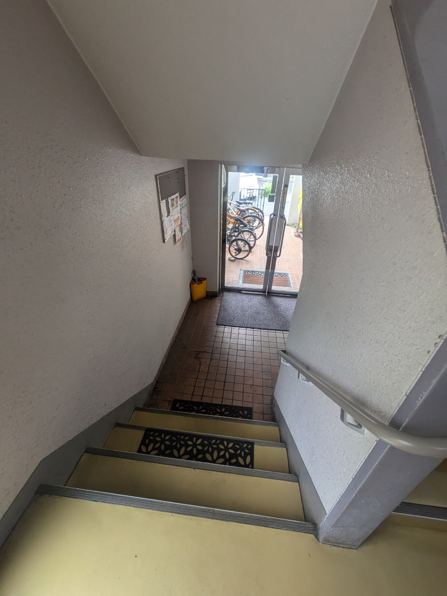 v20251019150703/fresh/building/J00100609722_8
