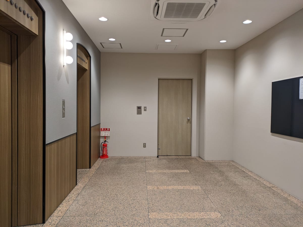 v20251020150704/fresh/building/J00100357351_5