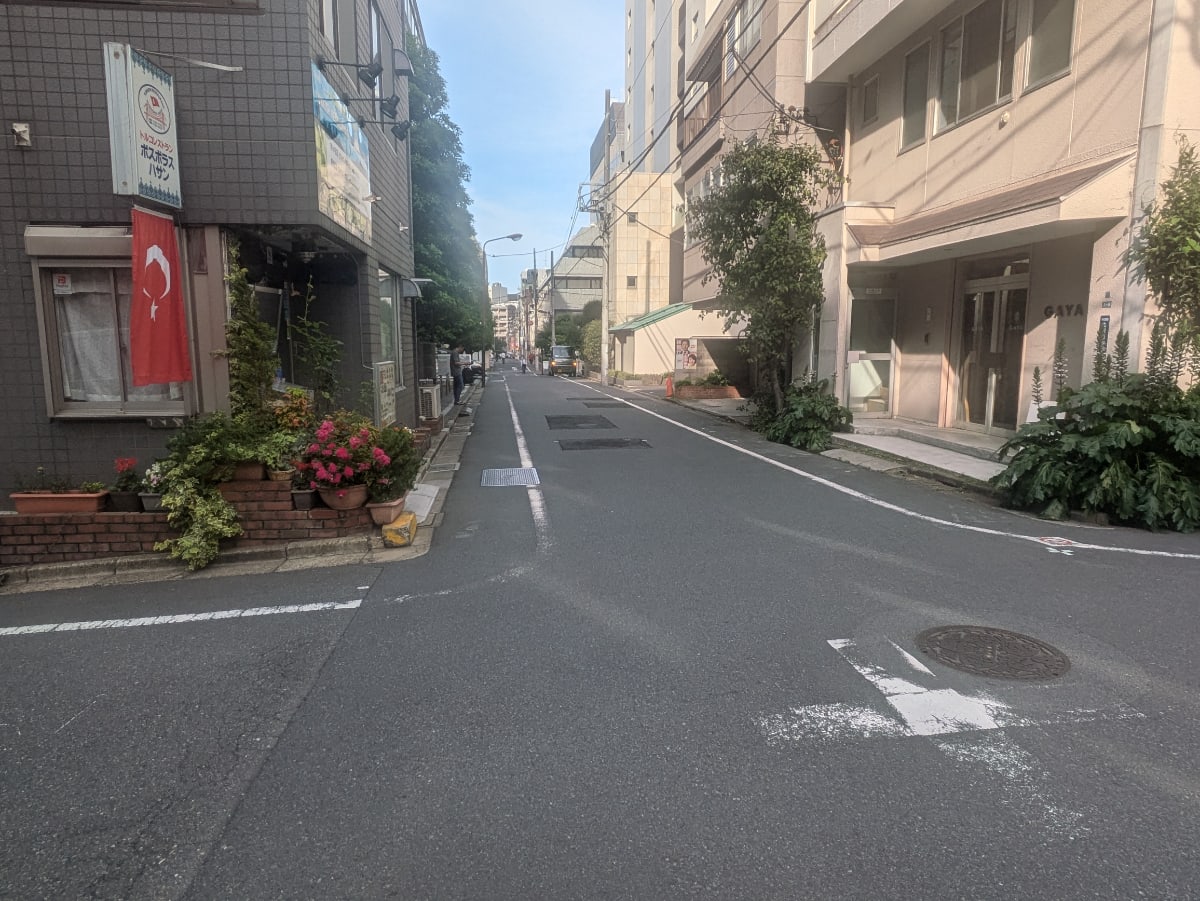 v20251020150704/fresh/building/J00100364698_12