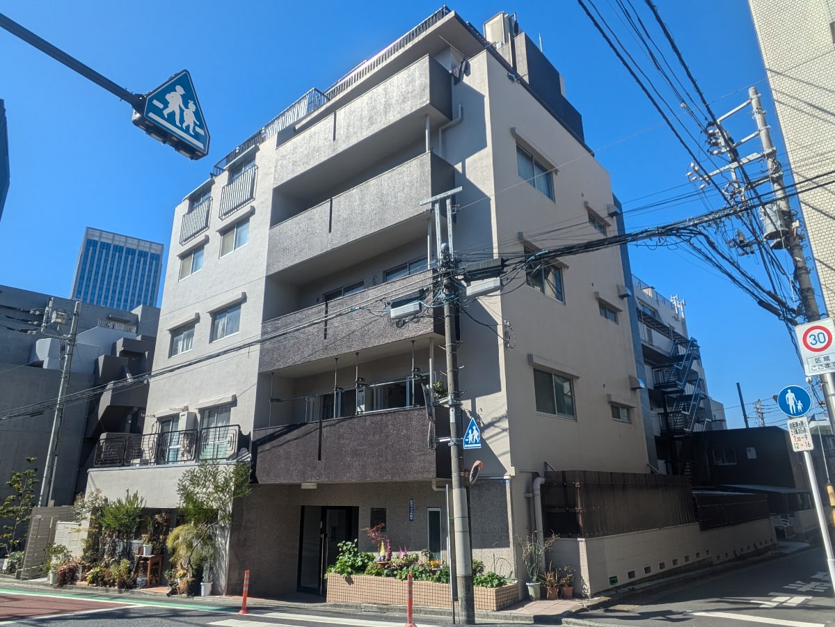 v20251020150704/fresh/building/J00100369557_1