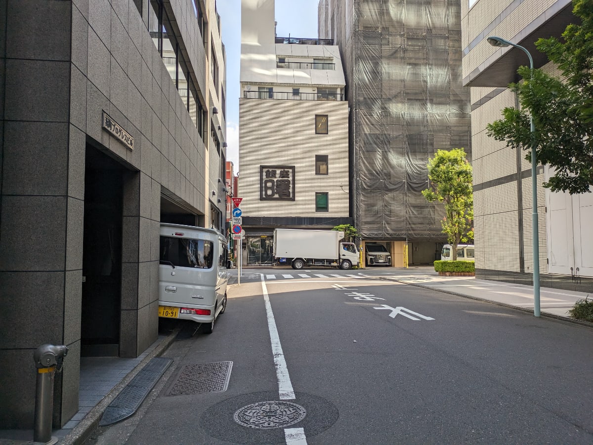 v20251020150704/fresh/building/J00100383354_16