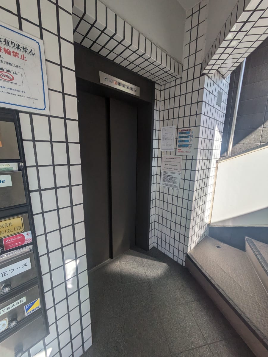 v20251020150704/fresh/building/J00100387432_4