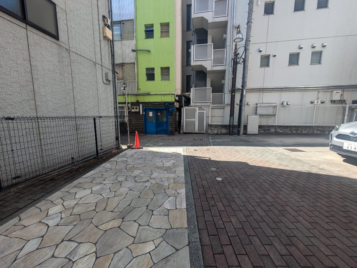 v20251020150704/fresh/building/J00100505415_12