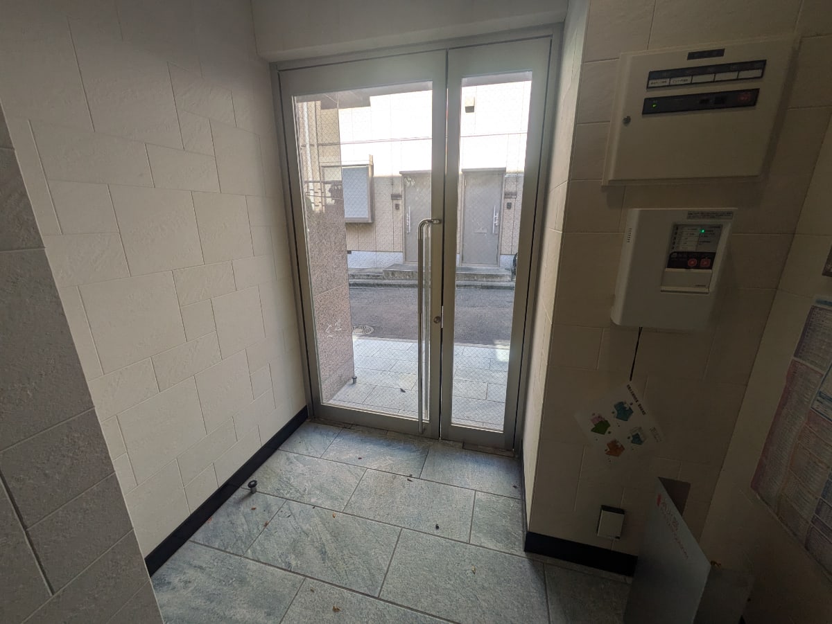 v20251020150704/fresh/building/J00100508198_9