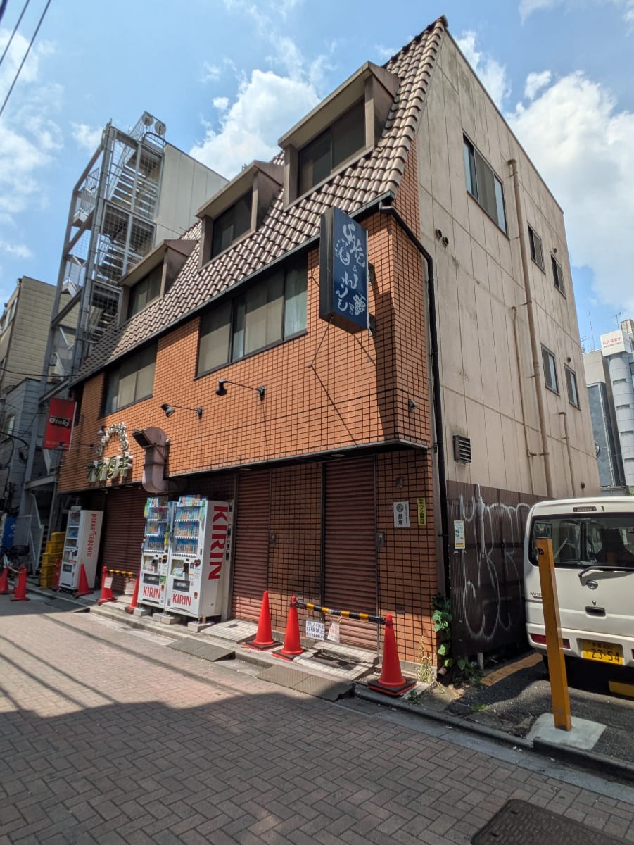 v20251020150704/fresh/building/J00100632411_7