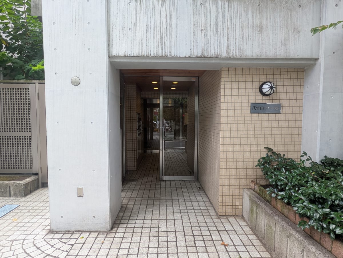 v20251021150805/fresh/building/J00100374873_3