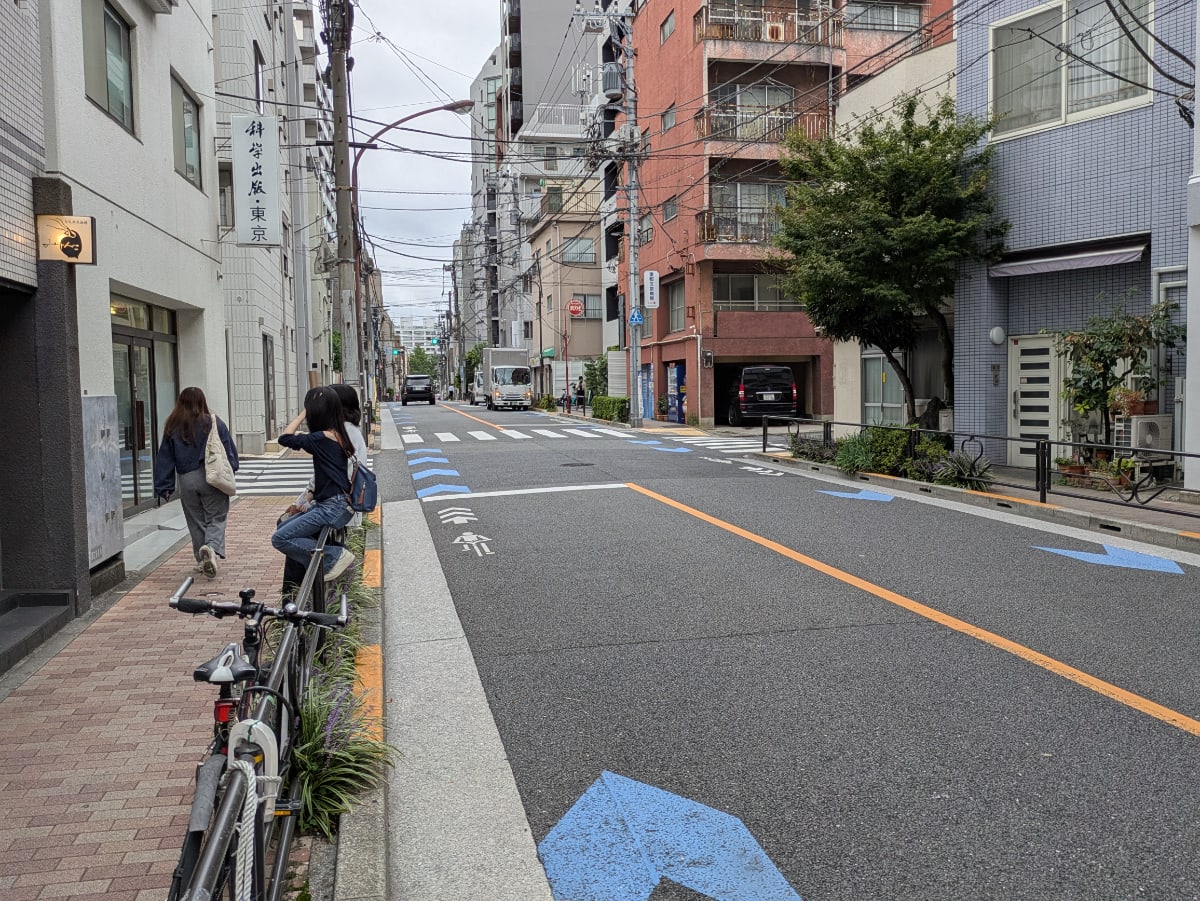 v20251022150707/fresh/building/J00100365905_2