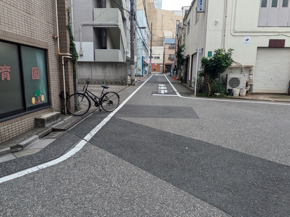 v20251022150707/fresh/building/J00100369256_12
