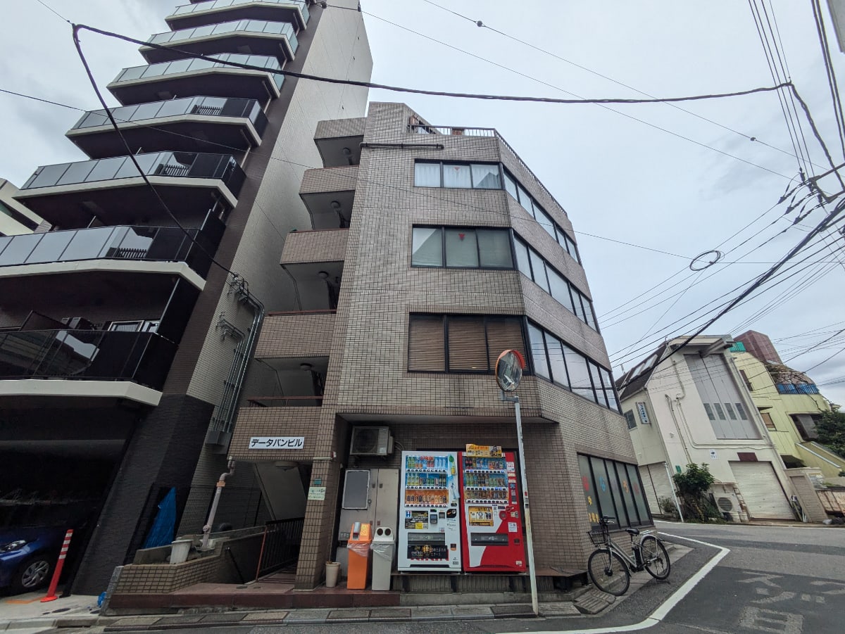 v20251022150707/fresh/building/J00100369256_7