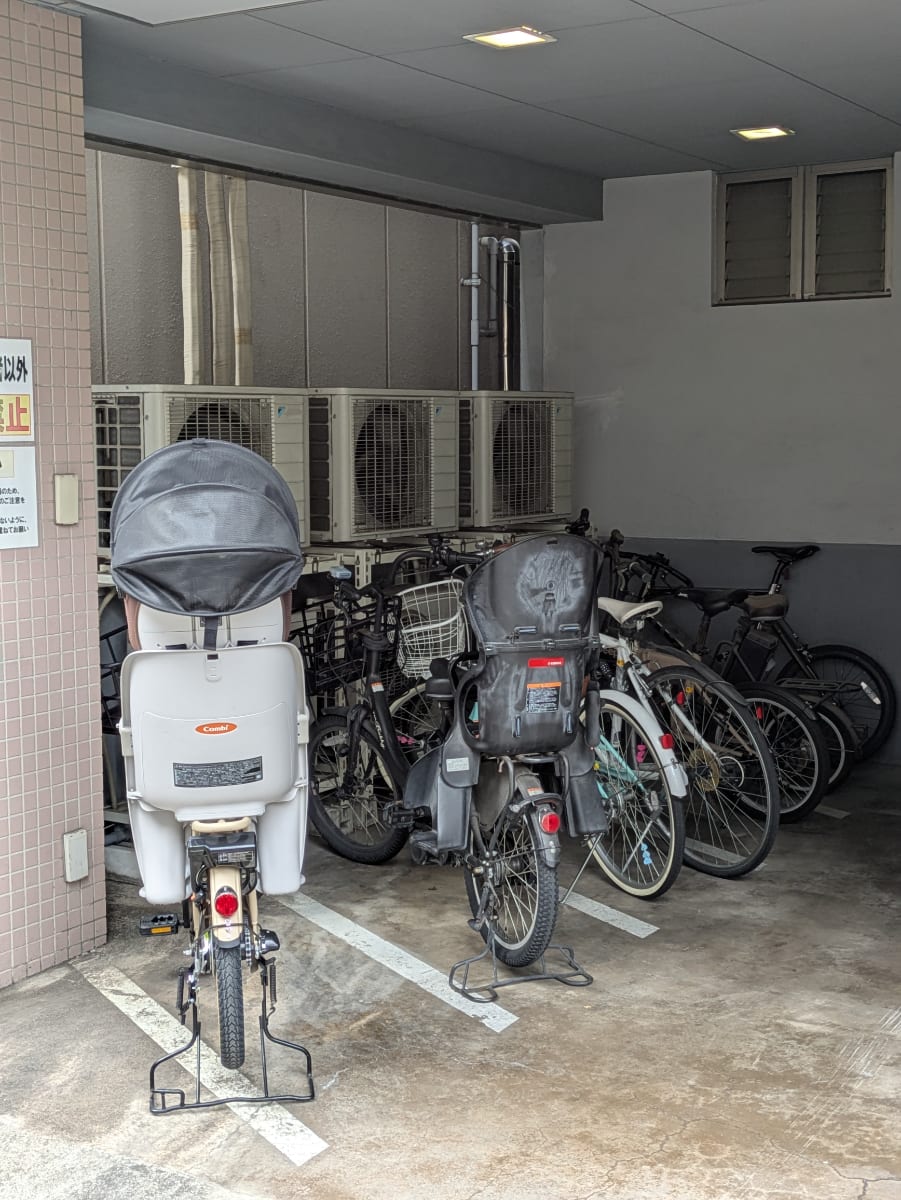 v20251022150707/fresh/building/J00100379394_13