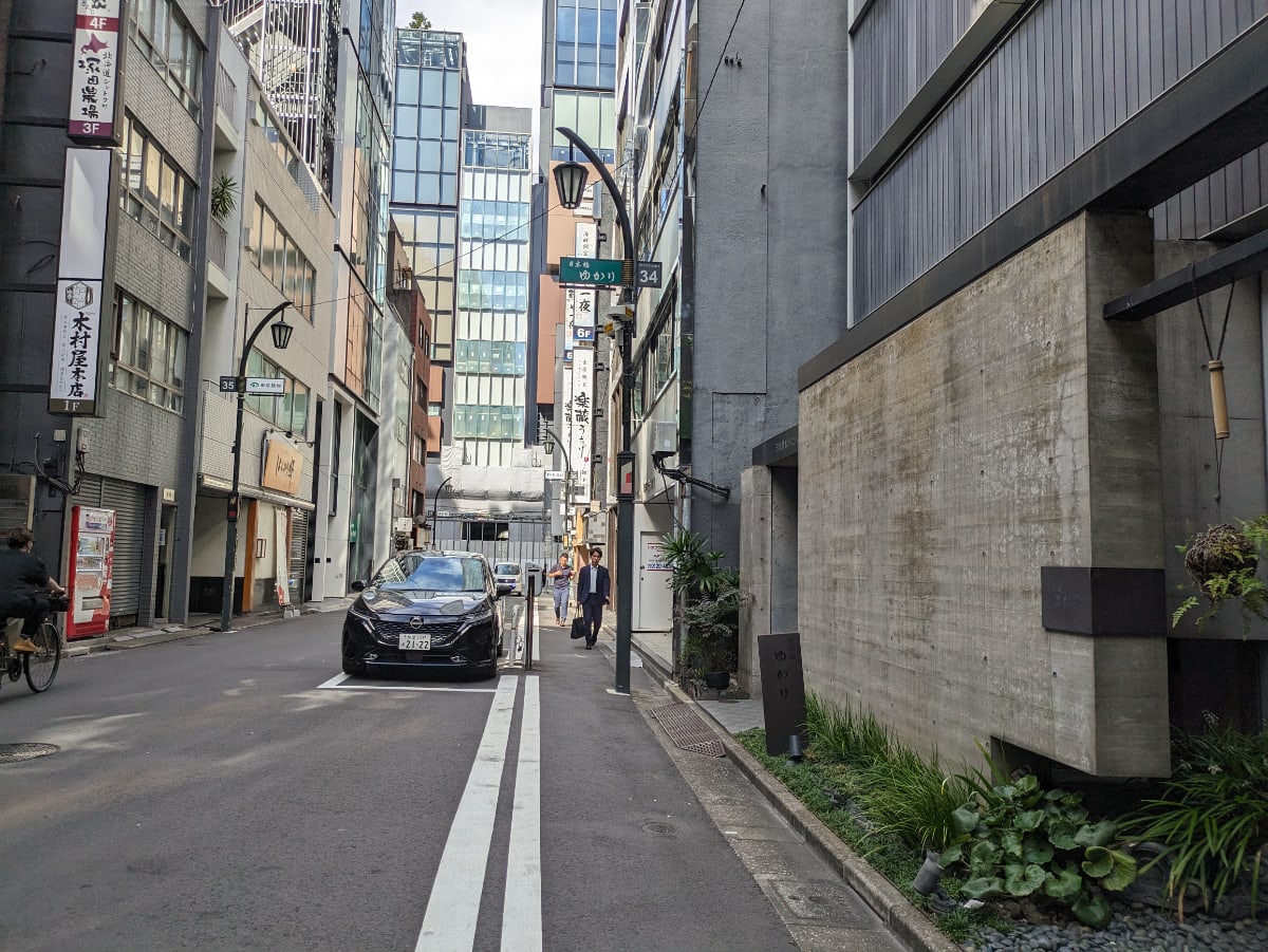 v20251022150707/fresh/building/J00100380643_13
