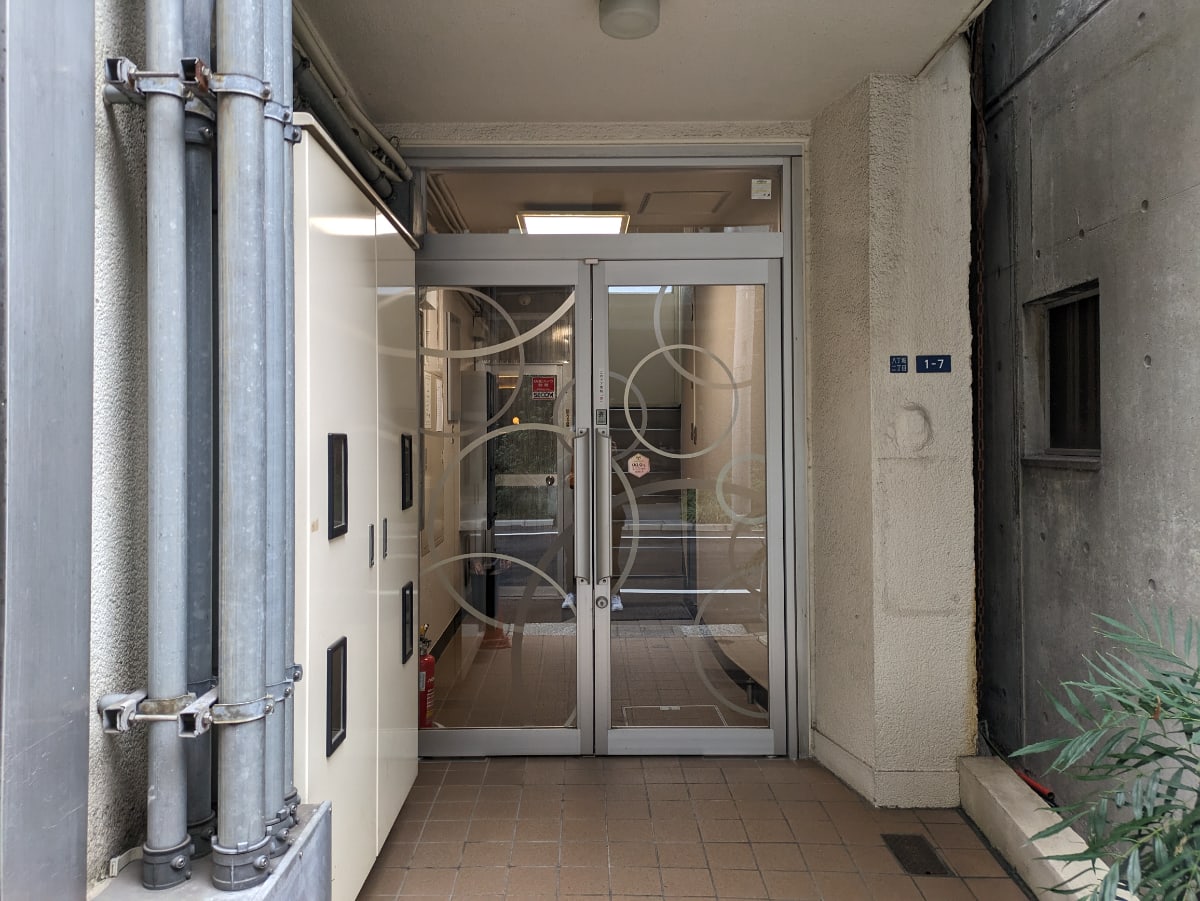 v20251022150707/fresh/building/J00100383752_3