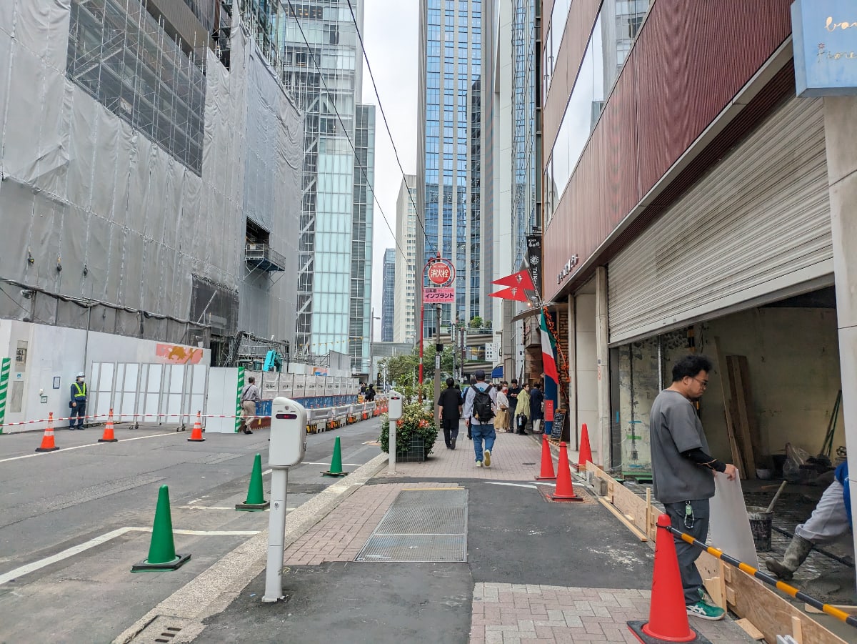 v20251022150707/fresh/building/J00100385487_17