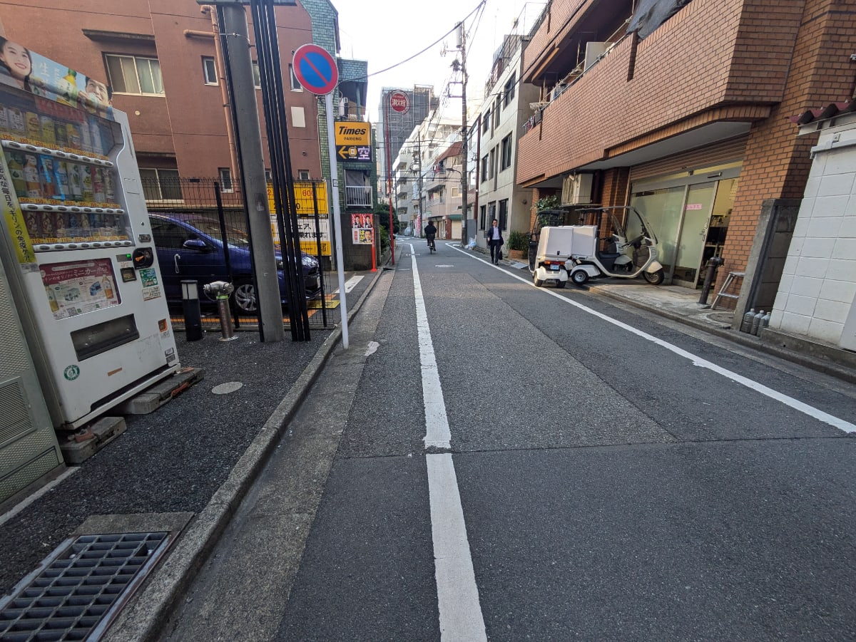 v20251022150707/fresh/building/J00100401386_15