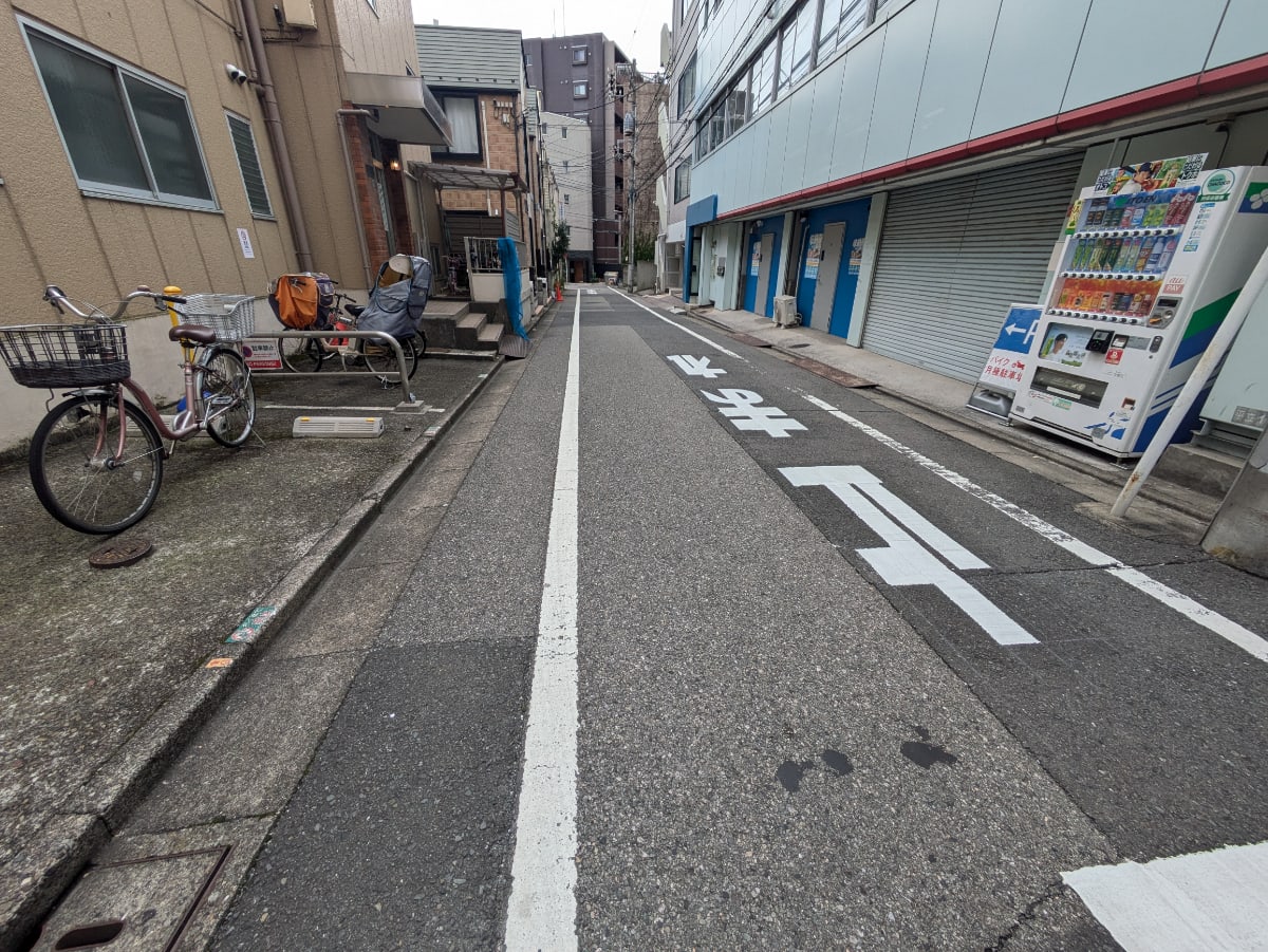 v20251022150707/fresh/building/J00100401537_10