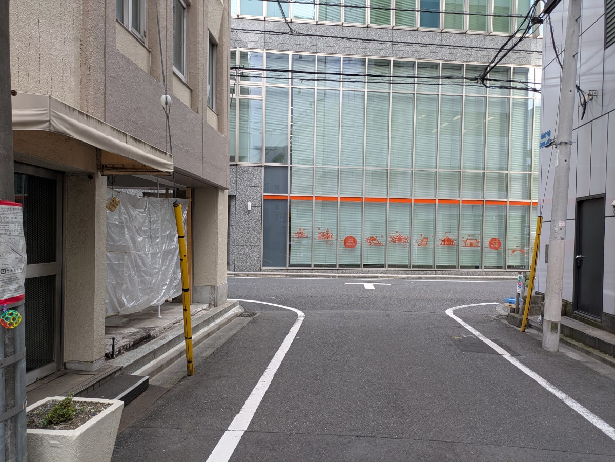 v20251022150707/fresh/building/J00100406471_16