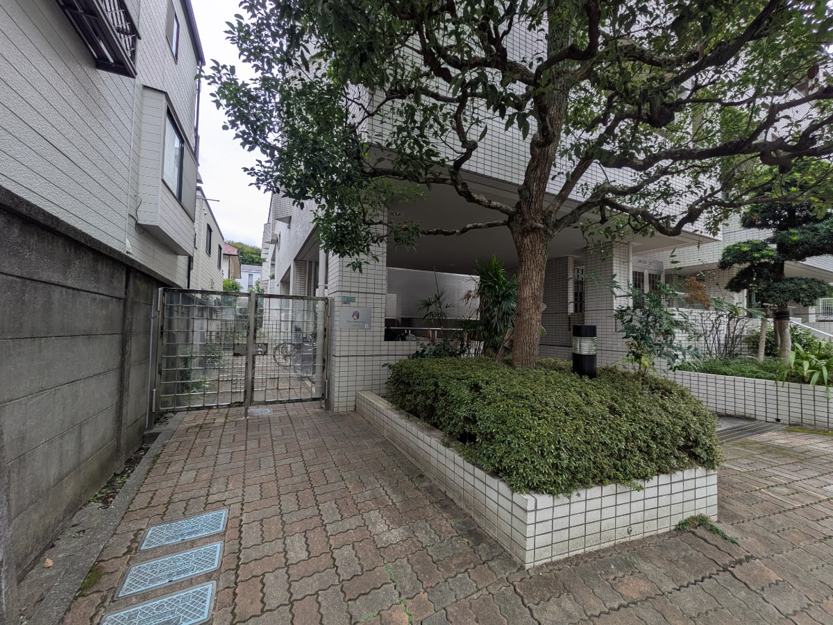 v20251022150707/fresh/building/J00100408821_12