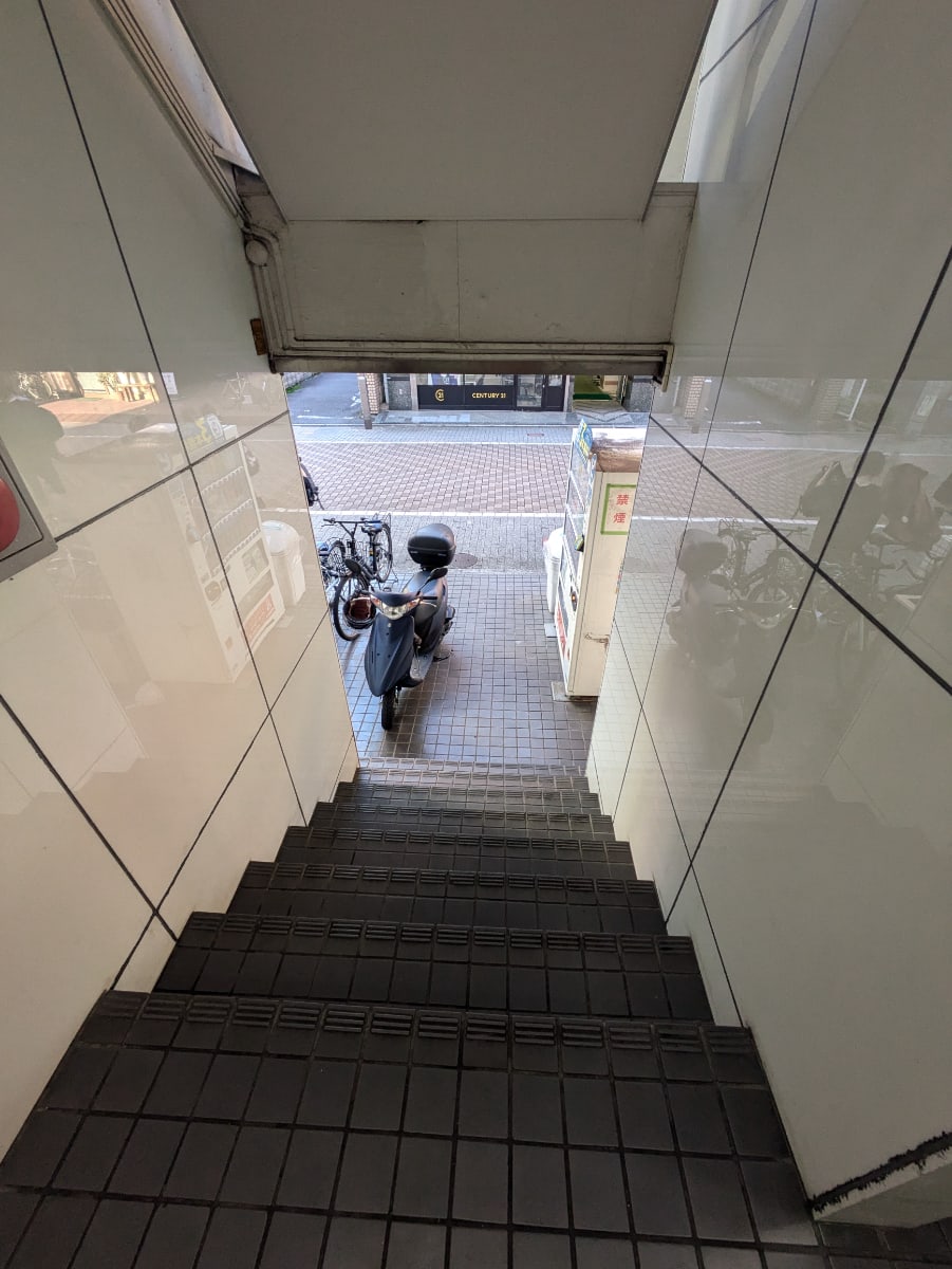 v20251022150707/fresh/building/J00100413772_11