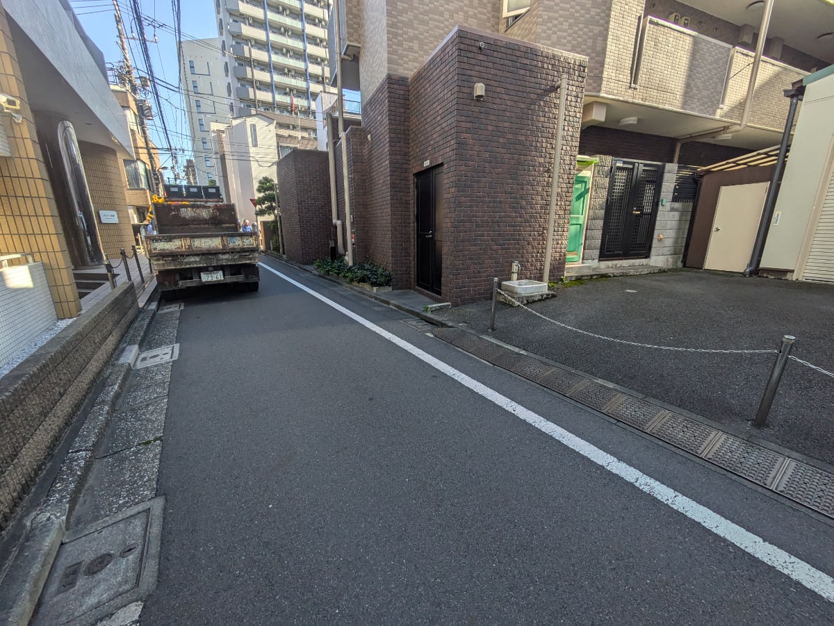 v20251022150707/fresh/building/J00100432223_14