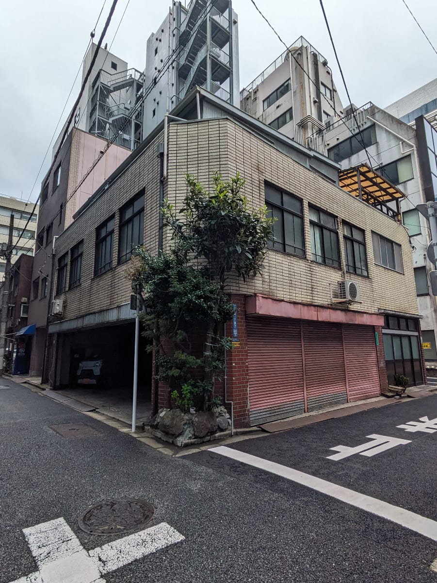 v20251022150707/fresh/building/J00100440558_1