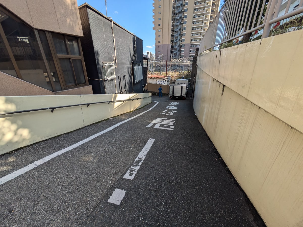v20251022150707/fresh/building/J00100444154_11