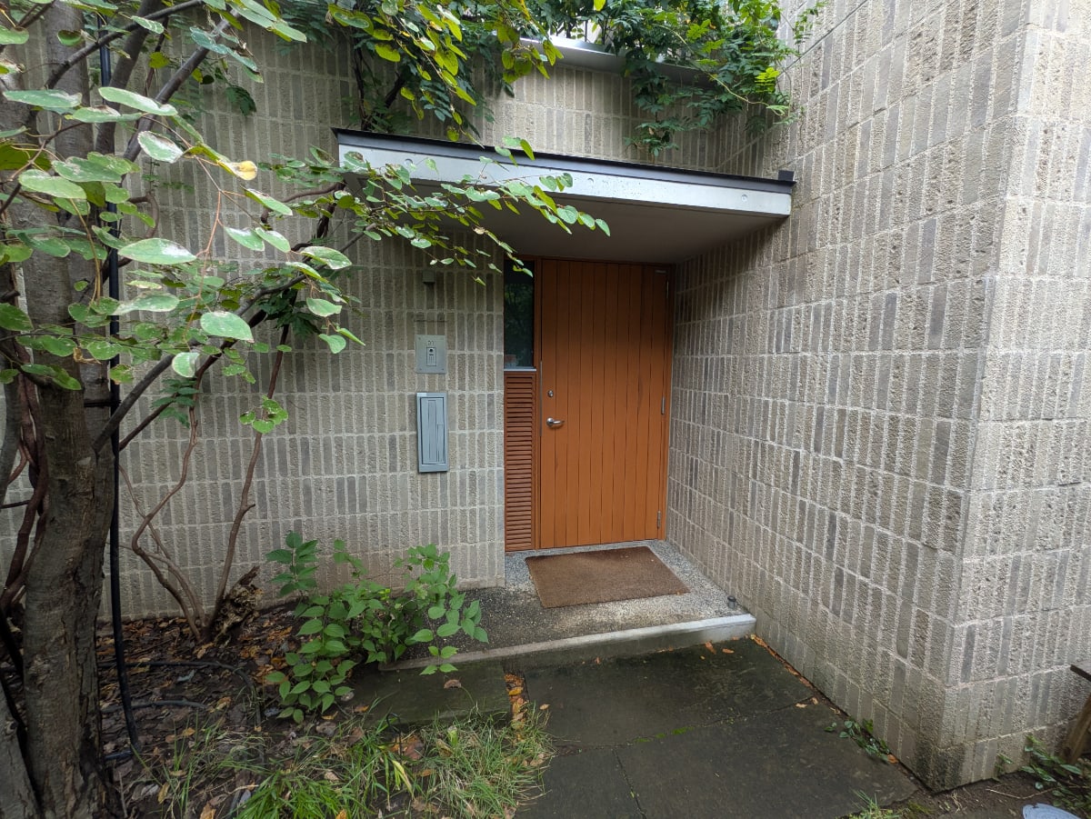 v20251022150707/fresh/building/J00100499220_3