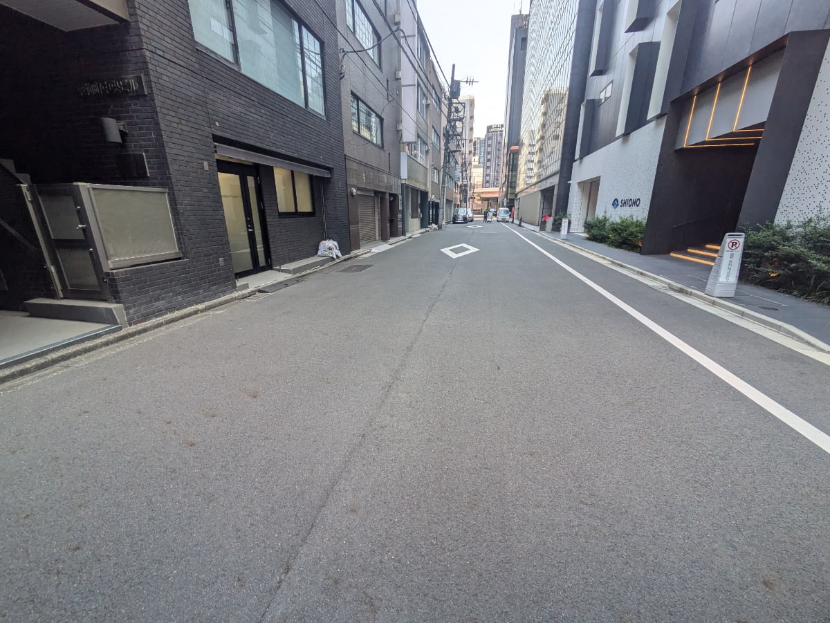 v20251024150704/fresh/building/J00100381756_10