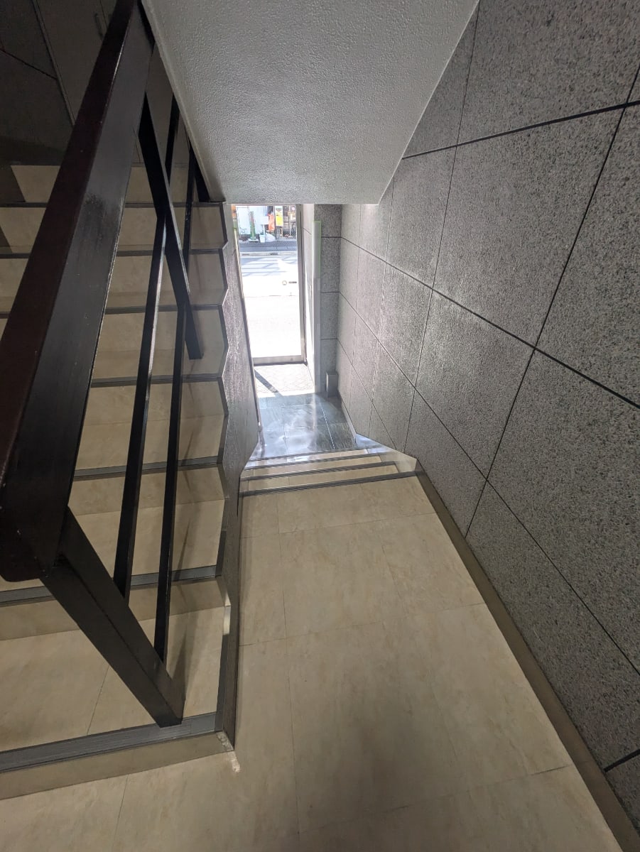 v20251024150704/fresh/building/J00100382561_10