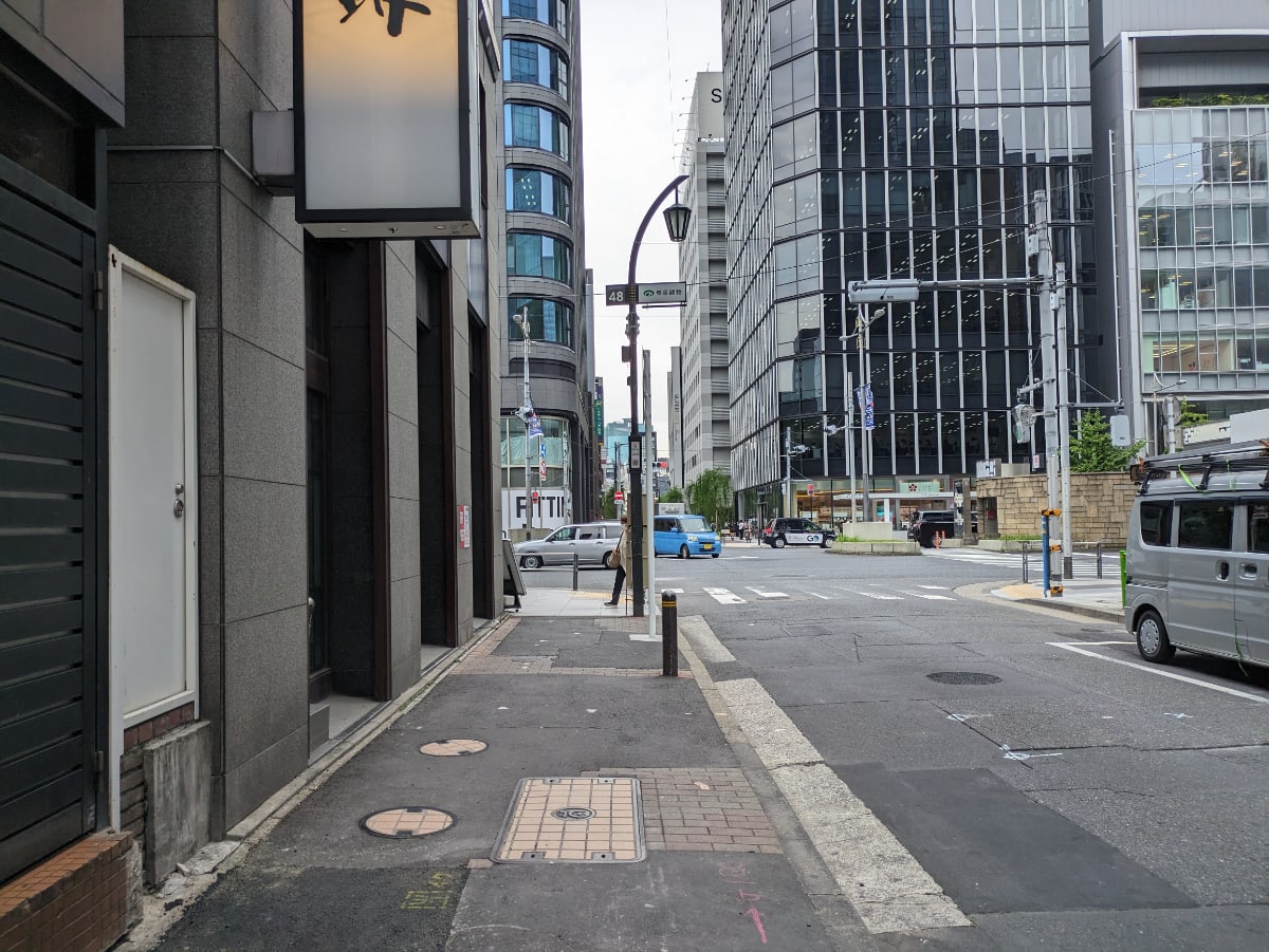 v20251024150704/fresh/building/J00100385573_16