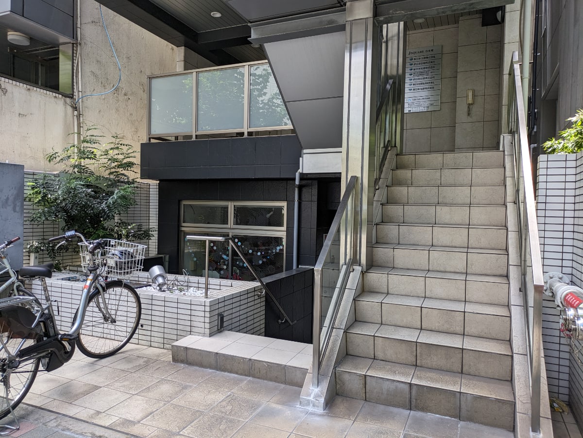 v20251024150704/fresh/building/J00100406882_10