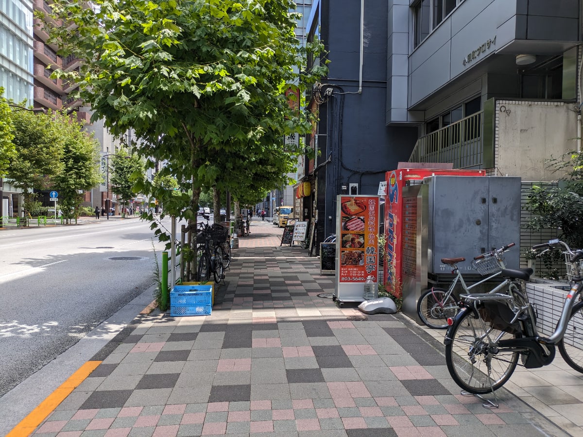 v20251024150704/fresh/building/J00100406882_14