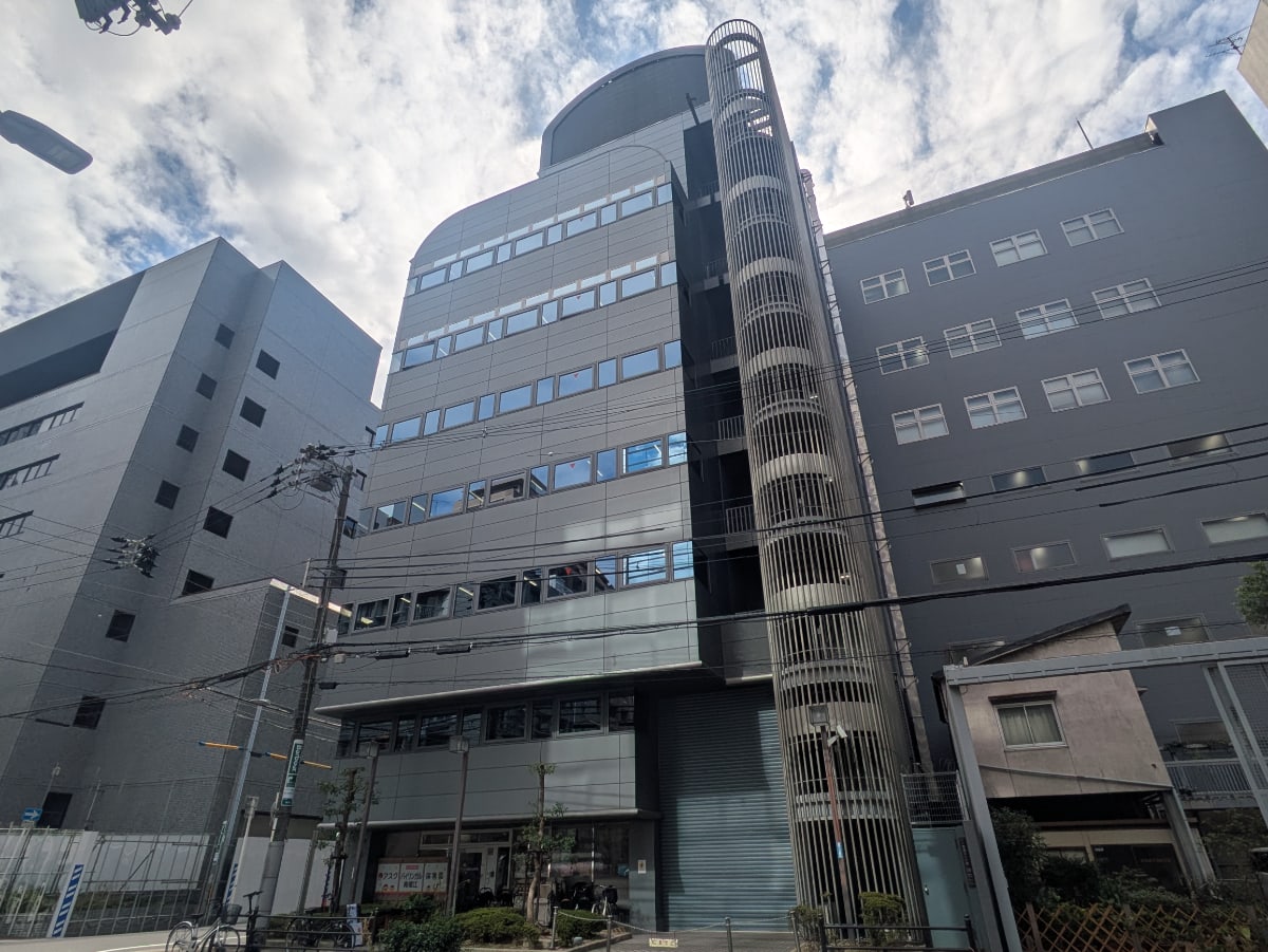 v20251024150704/fresh/building/J00100458099_3
