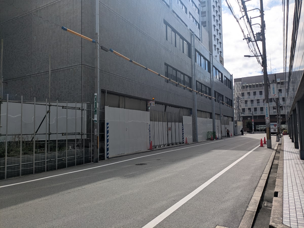 v20251024150704/fresh/building/J00100458099_8