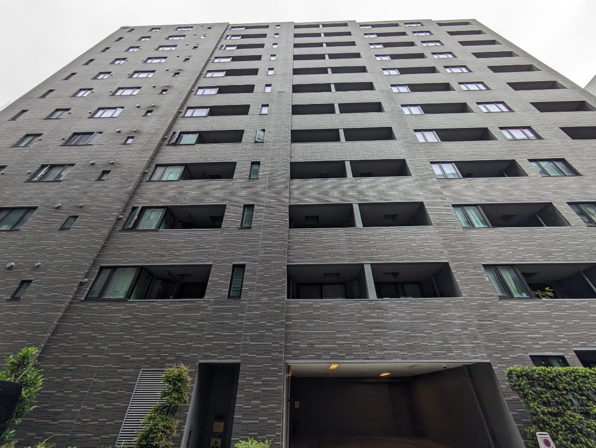 v20251025150703/fresh/building/J00100369584_13