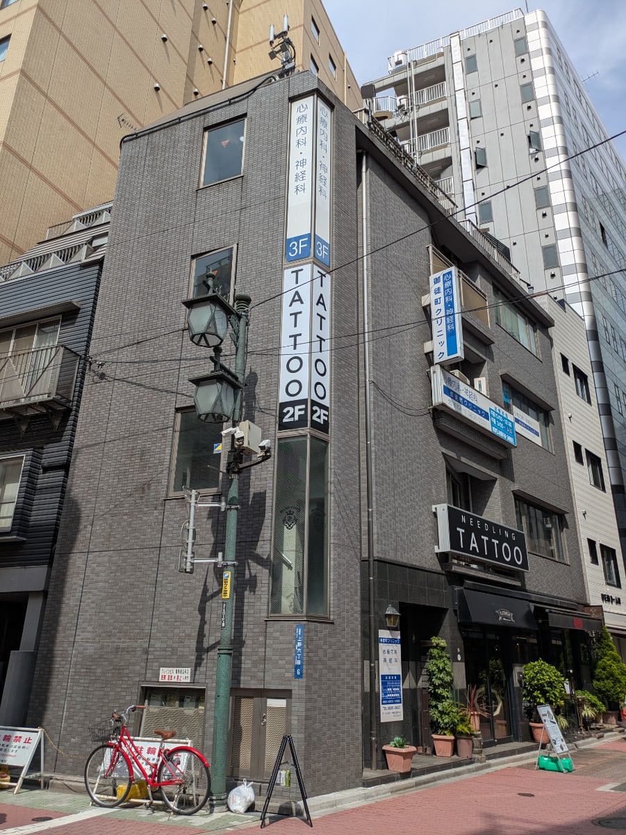 v20251025150703/fresh/building/J00100369676_9