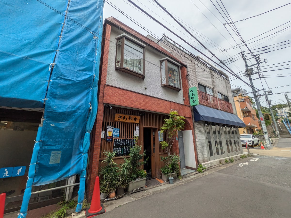 v20251025150703/fresh/building/J00100370242_5