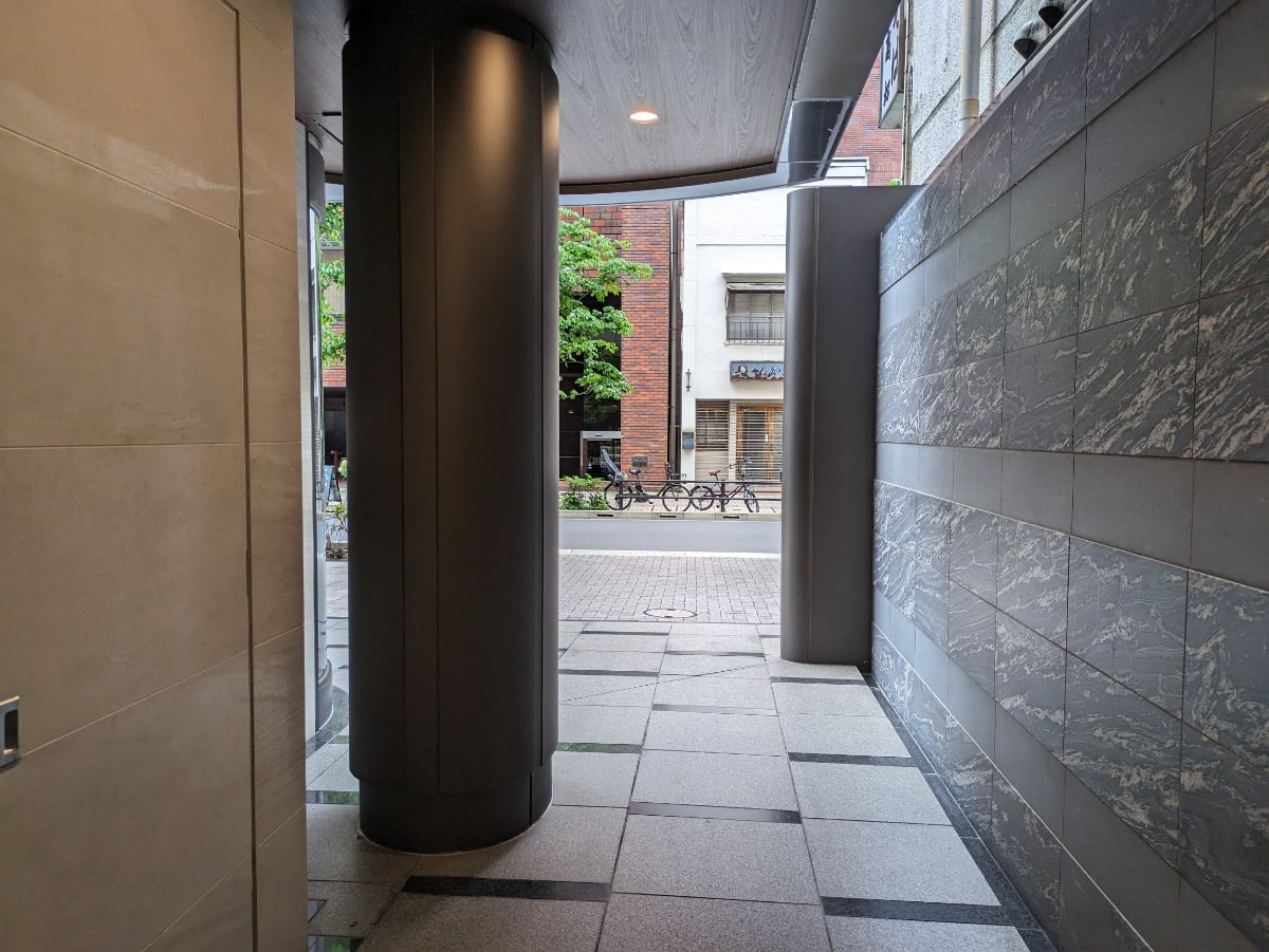 v20251025150703/fresh/building/J00100376952_11